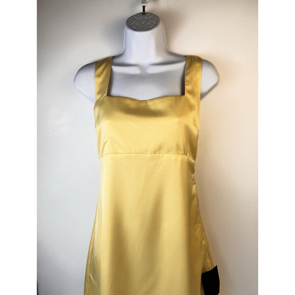 Lulus Cutest Satin Square Neck Mini In Golden Yellow Size Small NWT - Picture 4 of 10
